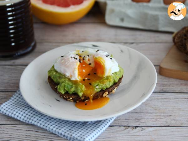 Avocado-Toast und pochiertes Ei - Zubereitung Schritt 4