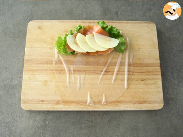 Frühlingsrollen mit geräuchertem Lachs und Apfel - Zubereitung Schritt 3