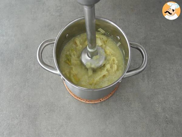 Lauchsuppe mit Kokosmilch und Curry - Zubereitung Schritt 3