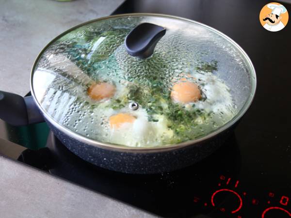 Spinat mit Sahne und Eiern - Zubereitung Schritt 3