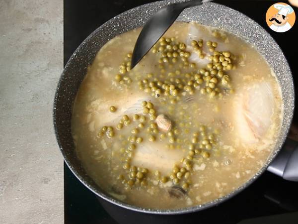 Geschmorter Seehecht, Muscheln und Erbsen - Zubereitung Schritt 3