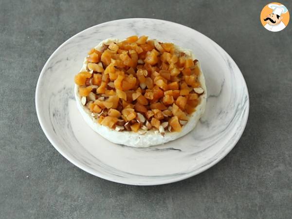 Brie gefüllt mit Aprikosen und Mandeln - Zubereitung Schritt 3