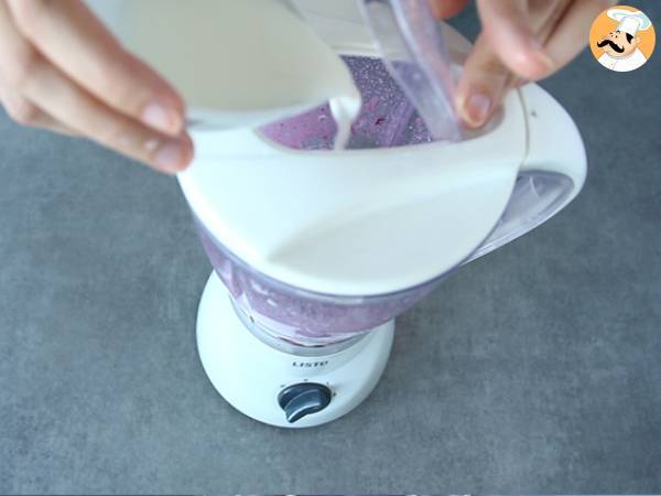 Lassi mit roten Früchten - Zubereitung Schritt 2