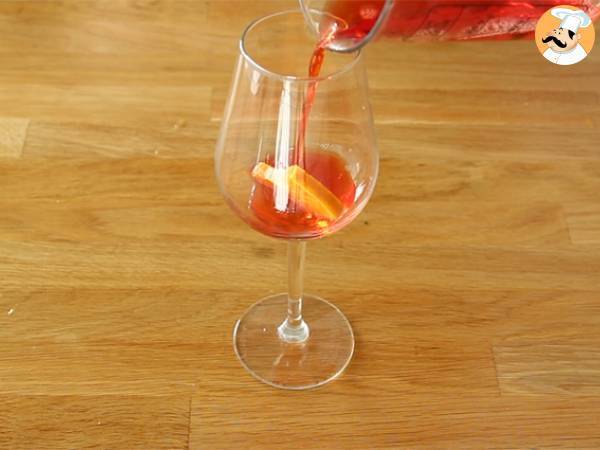 Spritz, der berühmte italienische Cocktail mit Aperol - Zubereitung Schritt 1