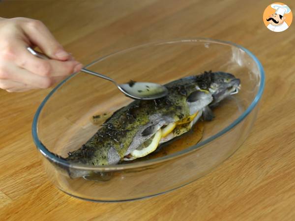 Gebackene Forelle mit Thymian und Olivenöl - Zubereitung Schritt 4