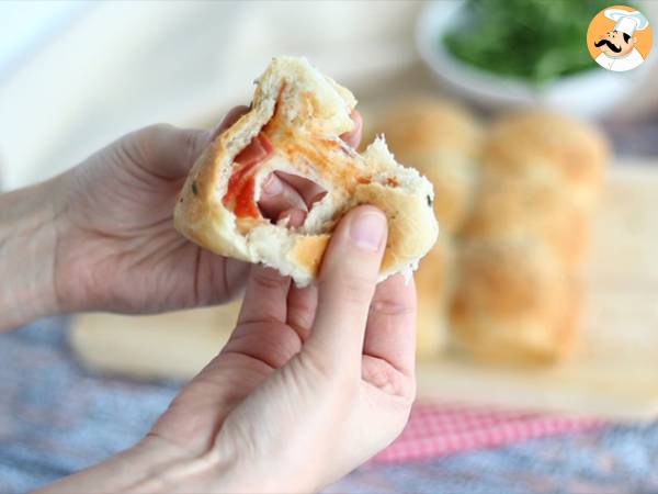 Pizzabrötchen, Brötchen gefüllt mit Schinken und Käse - Zubereitung Schritt 8
