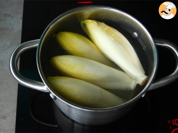 Endivien mit Schinken gratiniert - Zubereitung Schritt 1