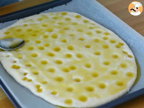 Focaccia, italienisches Brot mit Rosmarin - Zubereitung Schritt 5