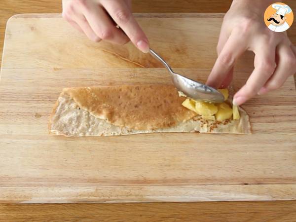 Crêpes-Samosas mit Äpfeln, karamellisiert - Zubereitung Schritt 6