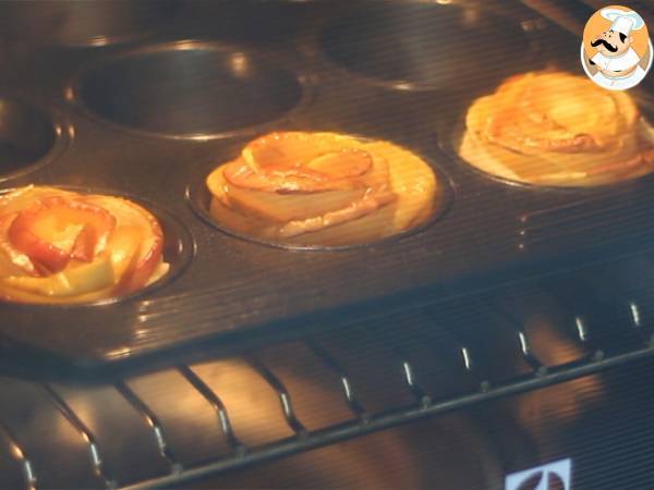 Blumentörtchen mit Äpfeln - Zubereitung Schritt 5