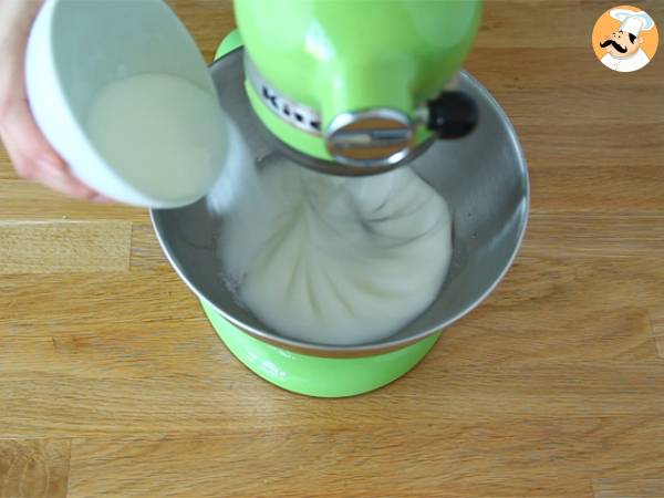 Baiser Weihnachtsmützen - Zubereitung Schritt 1