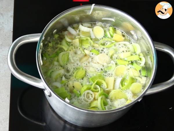 Blätterteigsuppe Lauch Kartoffel - Zubereitung Schritt 3