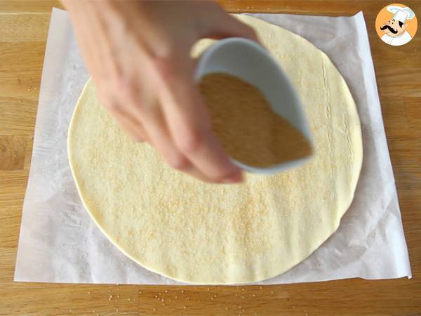 Schnelle und einfache Blätterteigpalmen - Zubereitung Schritt 1