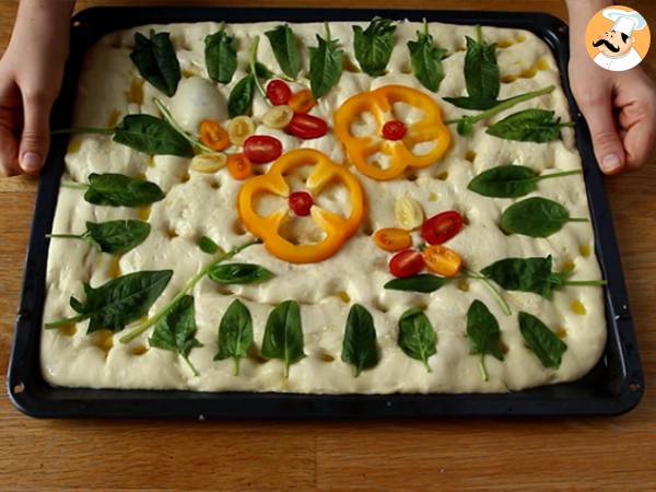 Blumige Focaccia – Focaccia-Kunst - Zubereitung Schritt 8