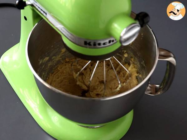 Cookies XXL Haselnüsse, Milchschokolade und Pralinen - Zubereitung Schritt 1