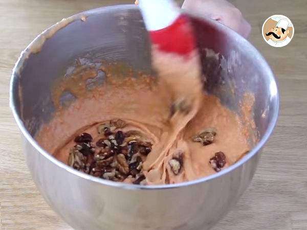 Carrot Cake mit Walnüssen : saftiger Karottenkuchen - Zubereitung Schritt 4