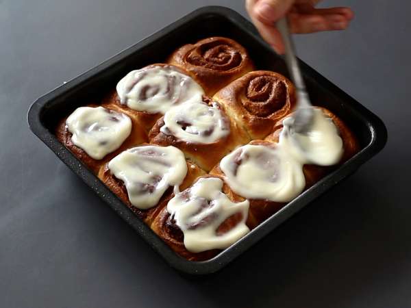 Zimtschnecken mit Frischkäse-Frosting : fluffige Cinnamon Rolls - Zubereitung Schritt 13