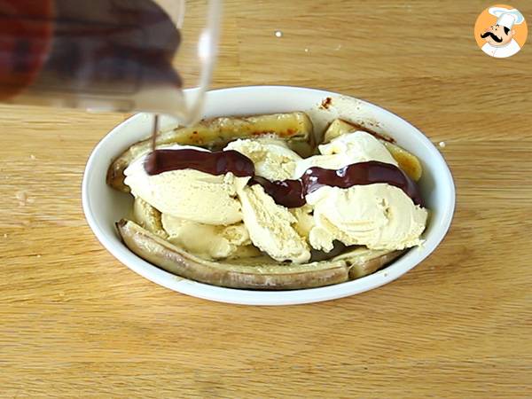 Banana Split, das berühmte Eisdessert - Zubereitung Schritt 2