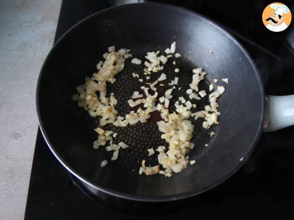 Tagliatelle mit geräuchertem Lachs und Dill - Zubereitung Schritt 2