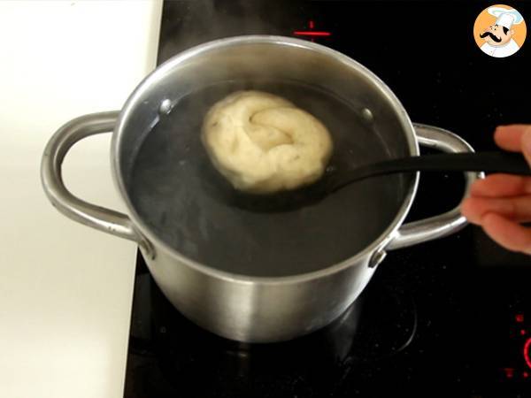 Bretzel mit Mozzarella und Rosmarin - Zubereitung Schritt 6