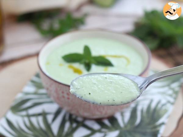 Kalte Suppe aus Gurken und Minze - Zubereitung Schritt 3