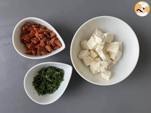 Oeufs cocotte chèvre et tomates séchées au Air Fryer! - Zubereitung Schritt 1