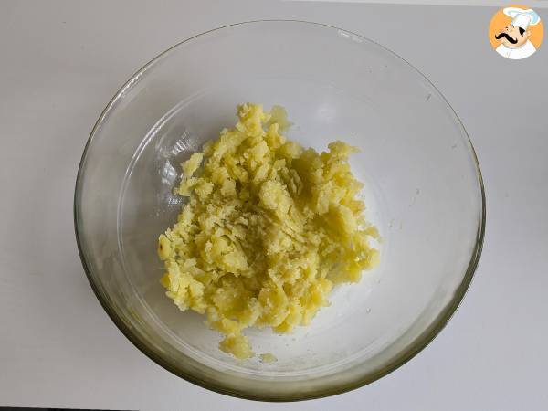 Zucchini-Kartoffel-Burger aus der Fritteuse - Zubereitung Schritt 3