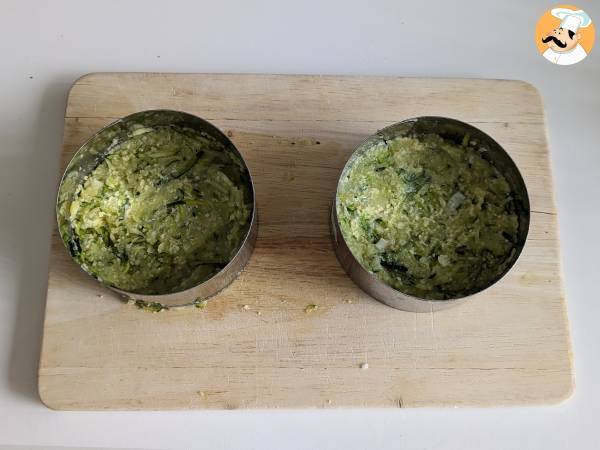 Zucchini-Kartoffel-Burger aus der Fritteuse - Zubereitung Schritt 6