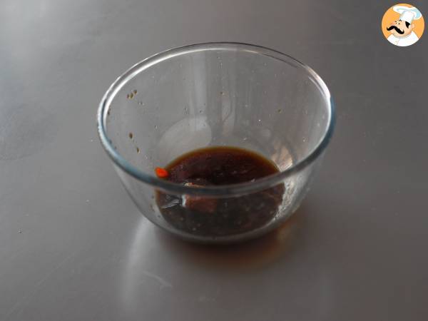 Zucchinispieße mit einer köstlichen, würzigen asiatischen Sauce - Zubereitung Schritt 3