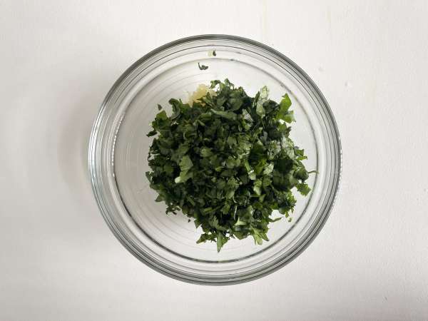 Knusprige Ofenkartoffeln mit Chimichurri : einfaches Rezept - Zubereitung Schritt 4