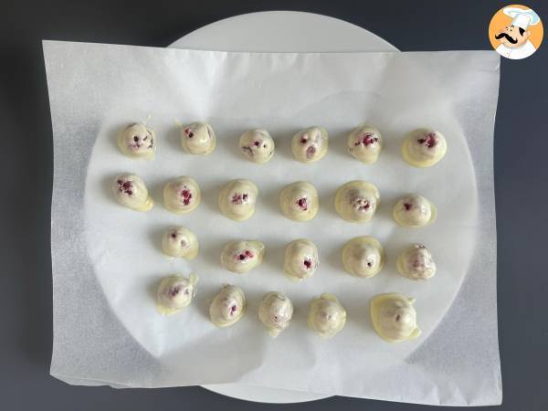 Wie macht man selbstgemachte Franui ? Diese Himbeeren mit Schokolade sind supertrendy! - Zubereitung Schritt 3