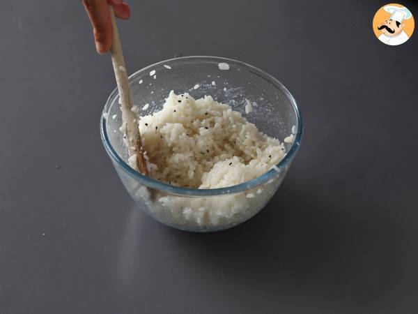 Onigiri mit Thunfisch, das kleine dreieckige Reissandwich aus Japan - おにぎり - Zubereitung Schritt 4