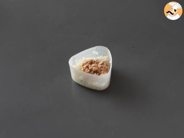 Onigiri mit Thunfisch, das kleine dreieckige Reissandwich aus Japan - おにぎり - Zubereitung Schritt 6