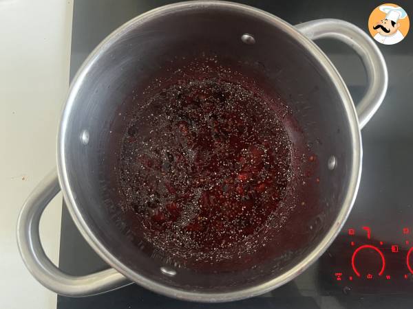 Gesunde Marmelade mit Beeren und Chiasamen - Zubereitung Schritt 2