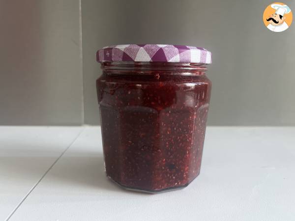 Gesunde Marmelade mit Beeren und Chiasamen - Zubereitung Schritt 3