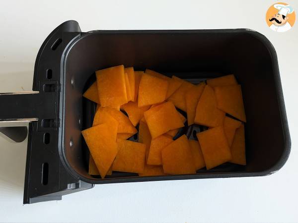 Kürbis-Chips aus der Fritteuse: leicht und lecker - Zubereitung Schritt 3