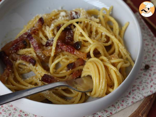 Spaghetti alla carbonara, das echte italienische Rezept! - Zubereitung Schritt 8