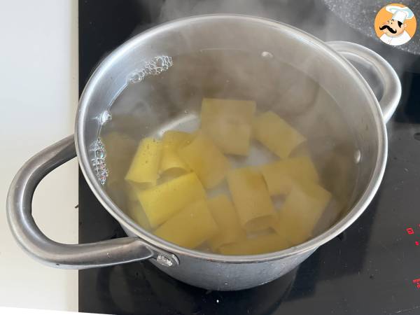 Nudeln mit Ricottacreme und Basilikum - Zubereitung Schritt 1