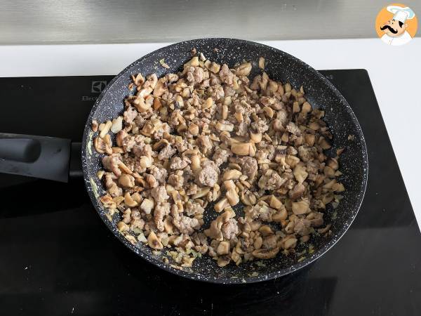 Cannelloni mit Champignons und Wurst - Zubereitung Schritt 7