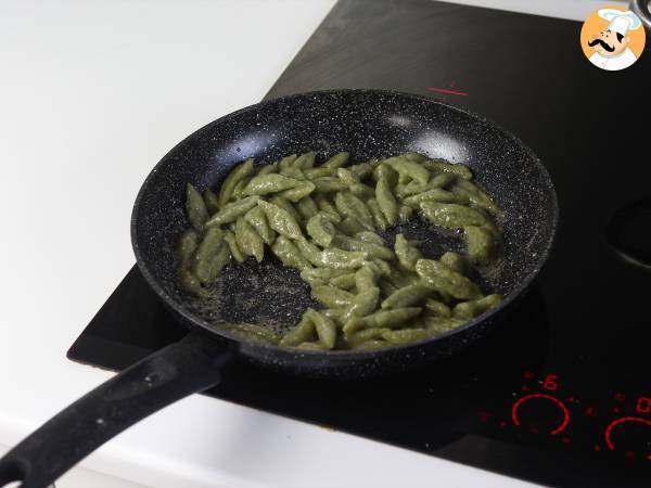Supereinfache Brokkoli-Nudeln, um Kinder für Gemüse zu begeistern - Zubereitung Schritt 8