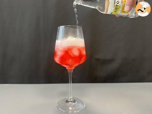 Alkoholfreier Martini Tonic, der fruchtig-frische Cocktail! - Zubereitung Schritt 3