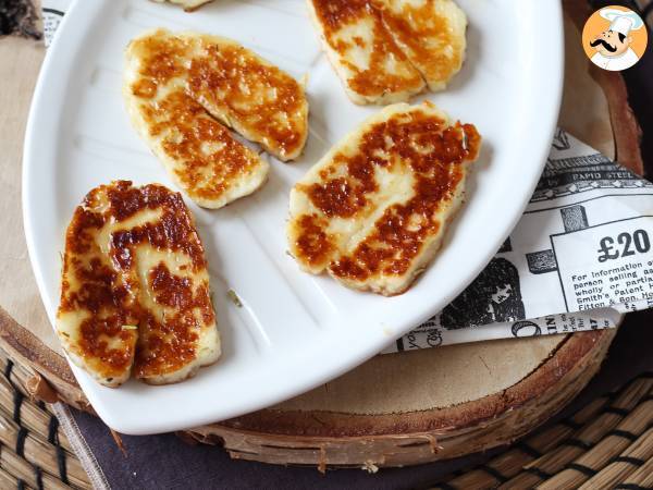 Gebackener Halloumi in der Pfanne als süß-salzige Version mit Honig und Rosmarin - Zubereitung Schritt 6