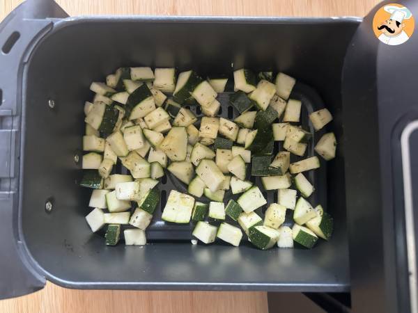 Wie kann man Zucchini im Air Fryer kochen? - Zubereitung Schritt 3