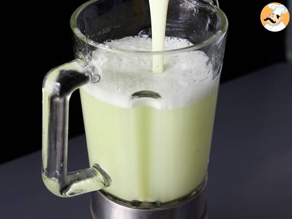 Schweizer Limonade mit Kondensmilch - Zubereitung Schritt 4