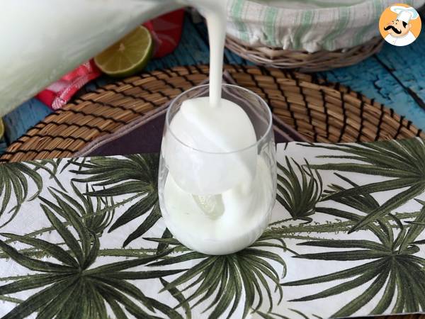 Schweizer Limonade mit Kondensmilch - Zubereitung Schritt 6