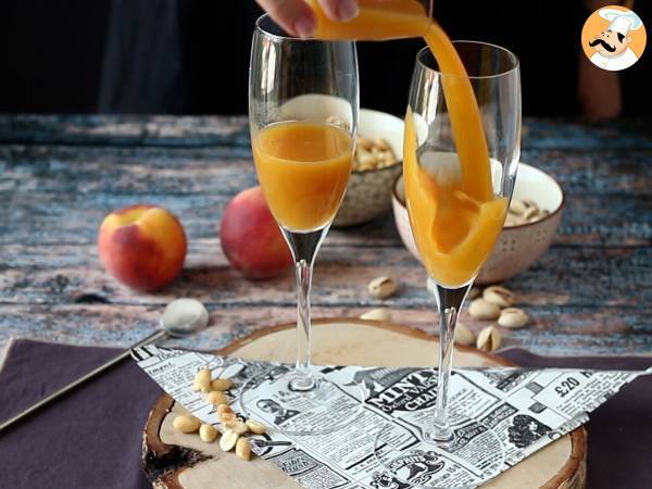 Bellini, der italienische Pfirsichcocktail, den Sie ganz einfach zu Hause nachmachen können! - Zubereitung Schritt 1