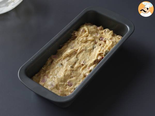 Cake mit Schinken, Oliven und getrockneten Tomaten mit Skyr - Zubereitung Schritt 4