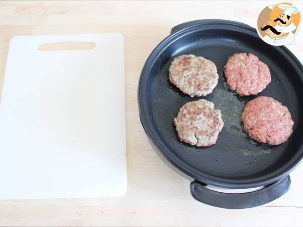 Hamburger mit Rindfleisch - Zubereitung Schritt 3