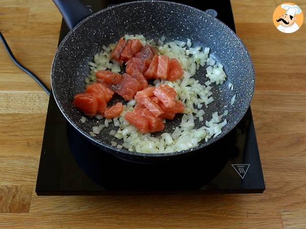 Blätterteigkranz mit Lachs und Senf - Zubereitung Schritt 4