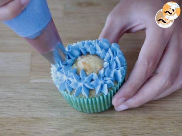 Monster-Cupcakes für Halloween - Zubereitung Schritt 13